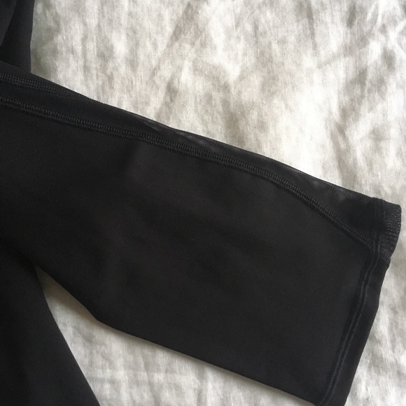 Lululemon Train Times Crop Legging - Picture 6 of 6